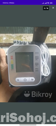 blood pressure machine